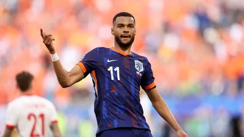 杨瀚森独得19分9篮板，斩获中国男篮对关岛赛最佳球员称号